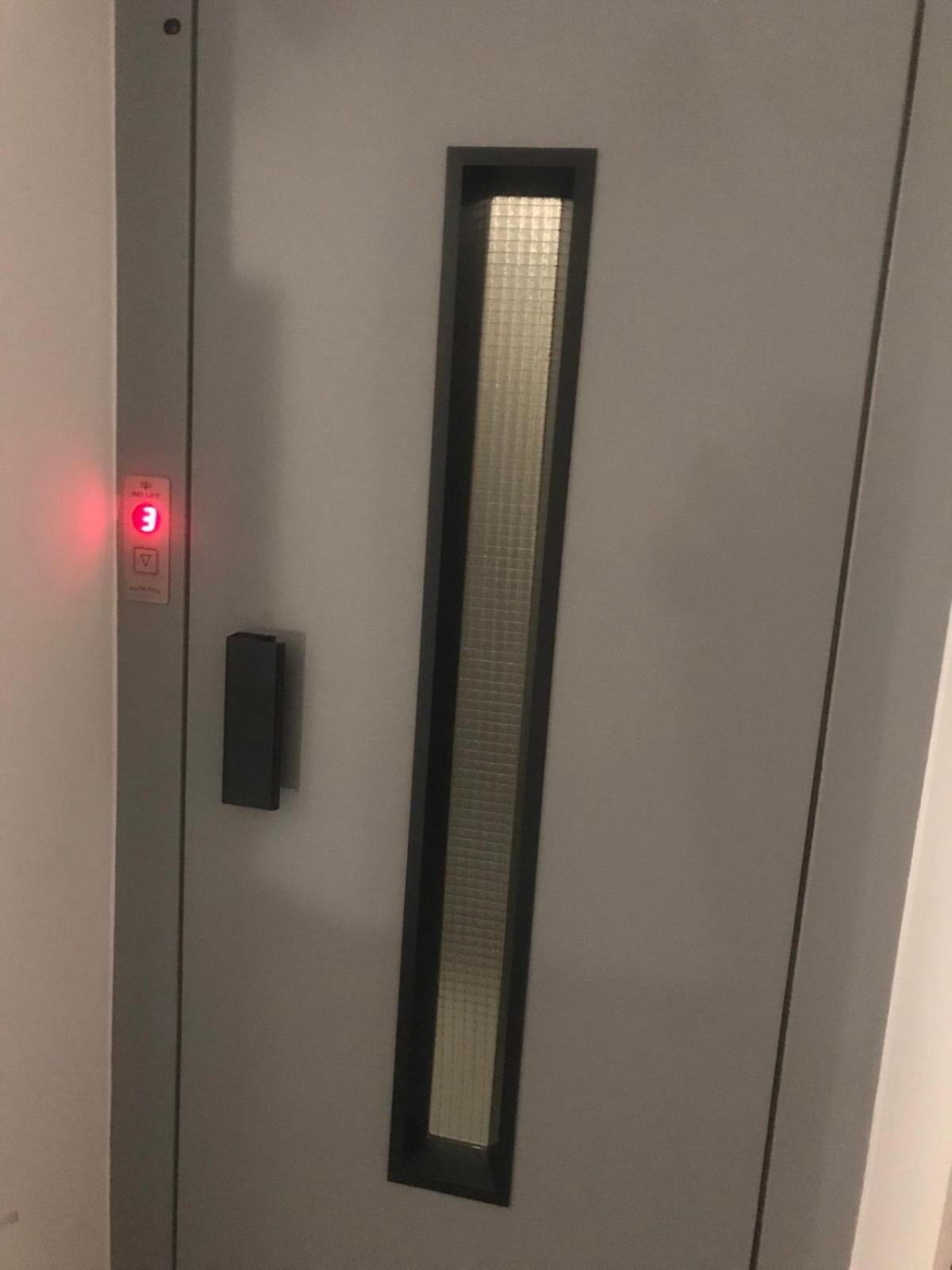 Lilia 3 Self-Check In Apartment With Hot Water Despite Prevention In The Neighborhood, Food And Drink Shop Open Until 10 Pm And Free Parking Area Next Ot 24 Hours Food And Drink Shop And Free Parking Area Σόφια Εξωτερικό φωτογραφία
